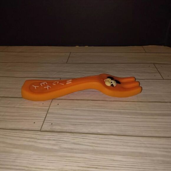 Danara Vintage Walt Disney Kids Orange Mickey Mouse Fork Squeeze Toy 8in Long - Picture 6 of 9